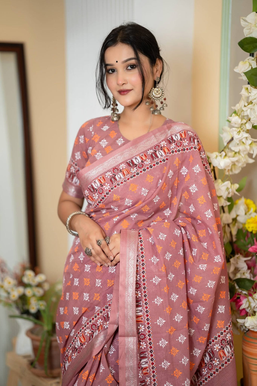 Rupanjoli প্রিমিয়াম কটন প্রিন্টেড শাড়ি