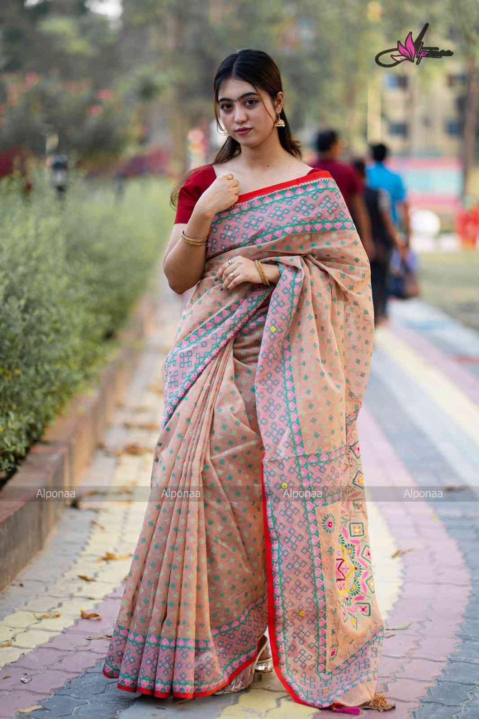Rupanjoli Designer Embroidered Saree